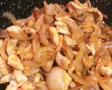 Foto del paso 1 de la receta: Tallarines de arroz, salteados con pollo, gambas y setas