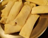 A picture of step 4 of Chicken Roll.