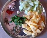 Detoxifying Pineapple Cucumber Juice with Pumpkin Seeds recipe step 1 photo