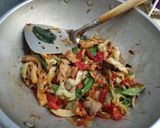 Foto langkah ke 5 dari resep Gongso Ayam (Kering).