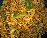 शेजवान नूडल्स विथ मंचूरियन (Schezwan noodles with manchurian recipe in Hindi) रेसिपी चरण 6 फोटो