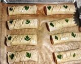 صورة لخطوة 1 من وصفة مونشو بالعجينة المورقة وكريمة الجبن 🧀