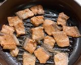 Foto langkah ke 8 dari resep Salmon Mentai Rice.