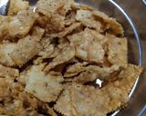A picture of step 5 of Spicy Methi squares.