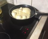 Lángos, ami nem szívja magát tele olajjal ;) recept fázis 4 fotója