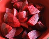 Foto langkah ke 1 dari resep Sup krim buah Bit atau Root beet Cream Soup.