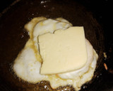 Foto del paso 1 de la receta: Huevo frito con queso