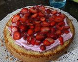 Foto del paso 6 de la receta: Torta de frutillas con crema