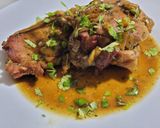 Foto del paso 5 de la receta: Lomo ahumado de cerdo con cebolla flameada en Crow Royal