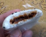 Foto langkah ke 6 dari resep Bugis Gurih Isi Abon Mayo Pedas.
