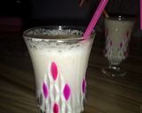 A picture of step 2 of Banana smoothie.