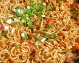 Foto langkah ke 6 dari resep Mie goreng istimewa.