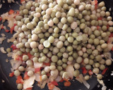 Foto del paso 2 de la receta: Tortilla de Arvejas (fácil y económica)