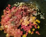 Foto del paso 3 de la receta: BRÓCOLI DE AYER, Más huevos y habichuelas...!