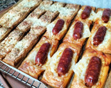 Foto del paso 5 de la receta: Hojaldres de chistorra con queso y queso a las finas hierbas