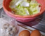 Foto langkah ke 1 dari resep Tumis Sawi Putih Pentol Telor.