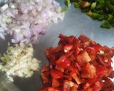 A picture of step 1 of Shakshuka.