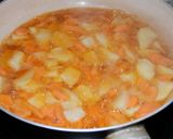 Foto del paso 2 de la receta Tortilla de patatas con zanahoria y pasas