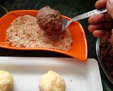 A picture of step 5 of Deep fried rajbhog icecream.