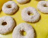 Foto langkah ke 4 dari resep Donat Pisang Wijen.