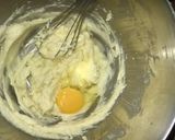 A picture of step 1 of Chocolate and white Cookies with marshmallows.