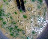 Hình bước làm 2 của món Nui chiên trứng