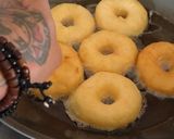 Foto langkah ke 4 dari resep Donat menul.
