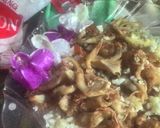 Foto langkah ke 6 dari resep Nasi goreng jamur.