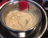 Foto del paso 8 de la receta Tarta rellena de mermelada de fresa y cobertura de chocolate blanco