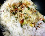 A picture of step 3 of Indo Chinese Shrimp Fried Rice.
