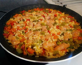 Foto del paso 7 de la receta: Arroz con salchichas y verdura