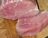 Foto del paso 1 de la receta: Solomillo de cerdo en salsa de verduras y portobellos