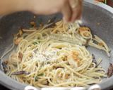 A picture of step 7 of Shrimp Pasta with Shitake Mushroom.