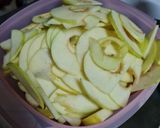 A picture of step 3 of Glutten- free Apple Meringue.
