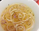 Hình bước làm 2 của món Salad Trứng Và Olive