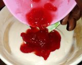 A picture of step 3 of Watermelon jam ice cream.
