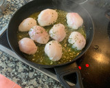 Foto del paso 4 de la receta: Kokotxas de rape en salsa verde