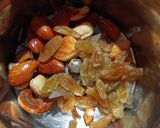 A picture of step 2 of Mango Sago Smoothie.