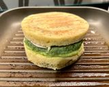 Foto del paso 10 de la receta: Hamburguesa de pavo 🦃 y espinacas 🥬 en pan de almendras 🥯