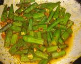 রসুন ঢেঁড়স (Lahsuni Bhindi/ Garlic Bhindi Recipe in Bengali) রেসিপির ধাপ 4 ছবি