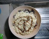 Foto langkah ke 5 dari resep Mie Goreng Jamur Kuping.