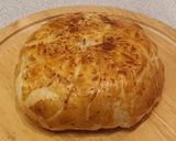 Camembert levelestésztába és feketeerdő sonkába bugyolálva recept fázis 3 fotója