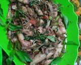 Foto langkah ke 5 dari resep Cumi asin tumis pete kemangi.