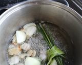 รูปขั้นตอนการทำที่ 3 ของ ไก่ต้มกะทิกับฟักใส่ส้มแขก