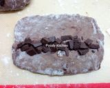 Foto langkah ke 6 dari resep Choco Cranberry Walnut Baguette.