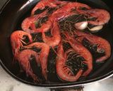 Foto del paso 8 de la receta Arroz con bonito y gambas