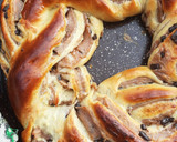 Foto del paso 9 de la receta: Rosca de Pascua rellena con dulce de leche y trenzada 🐰