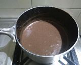 A picture of step 3 of Chocolate biscuit tart.