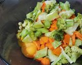 Foto del paso 1 de la receta: Tortilla de verduras súper fácil