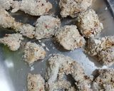 A picture of step 3 of Sweet and sour crunchy honey fried chicken.